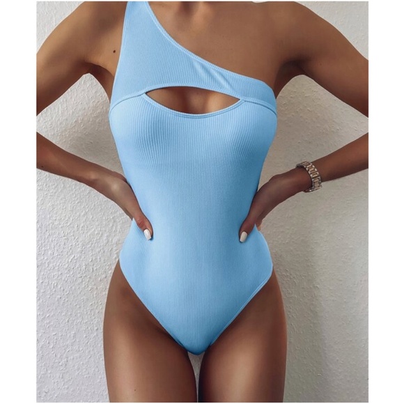 Bellanblue Other - Boho Baby Blue Cutout One Shoulder Monokini swim